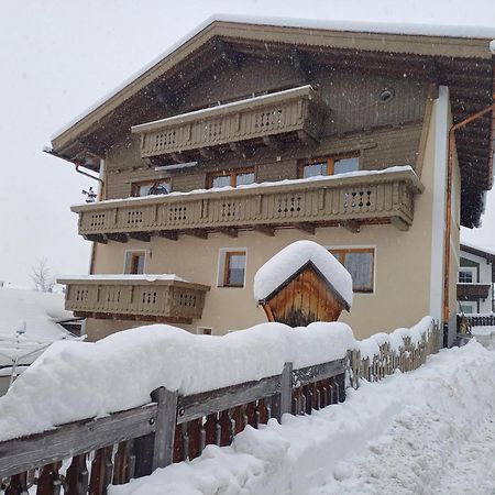 ナウダースHaus Dilitz-Theiner - Bachblueteアパートメント エクステリア 写真